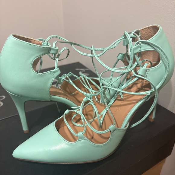 Banana Republic heels. - Picture 3 of 3